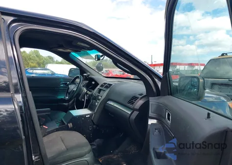 2015 Ford Police Interceptor из США, поврежденный, VIN 1FM5K8AR0FGC68568